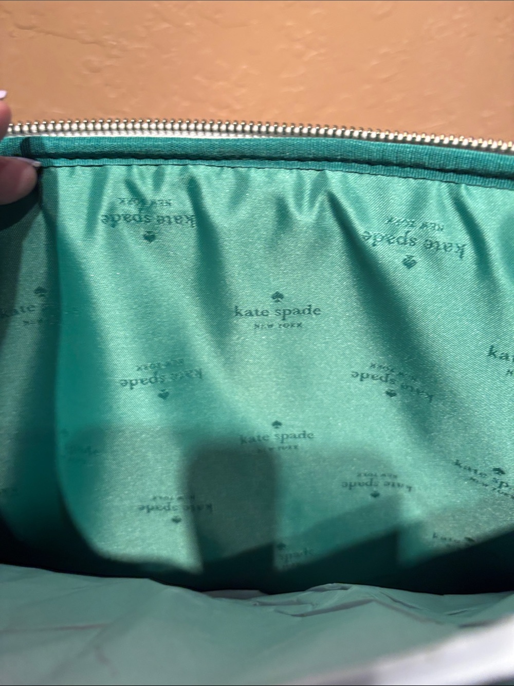 kate spade NWT  Cream Watermelon Print Leather Laptop Case MSRP $110 I - Picture 7 of 8